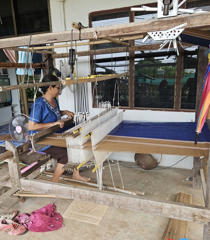 Anong couturière artisanale à Nong Bua Lamphu – Thaïlande