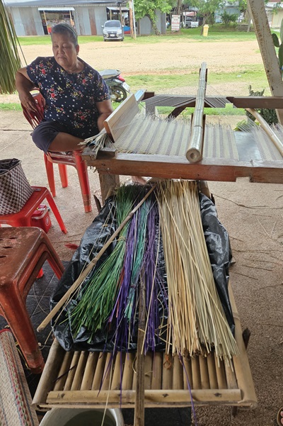 Atelier communautaire – Nattes en roseaux