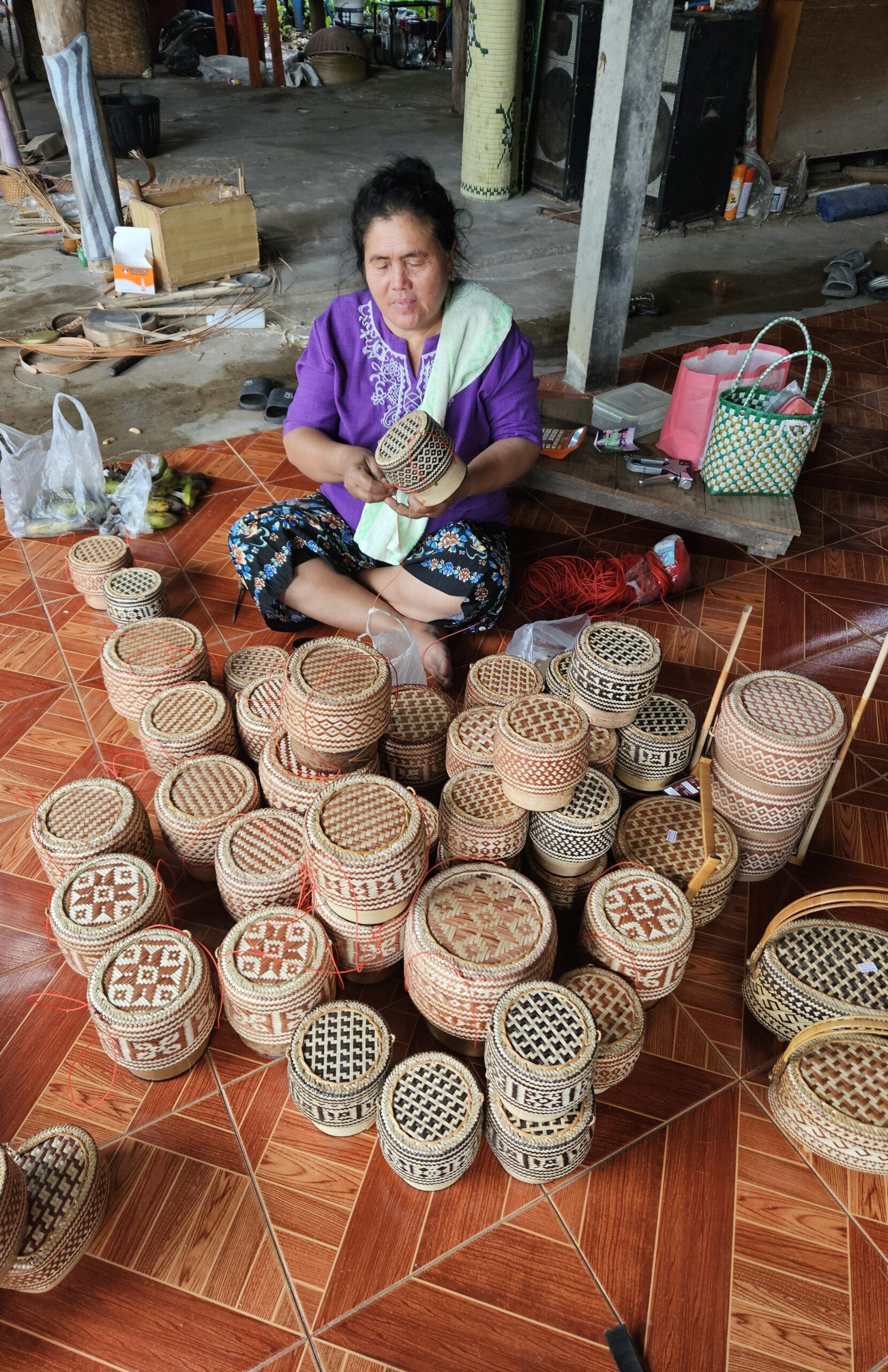 Atelier familial thaï – Boîtes en bambou tressé