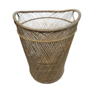 Panier en lamelles de bambou