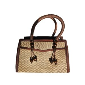 Petit sac rigide en roseau