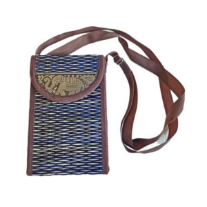 Pochette rigide en roseau